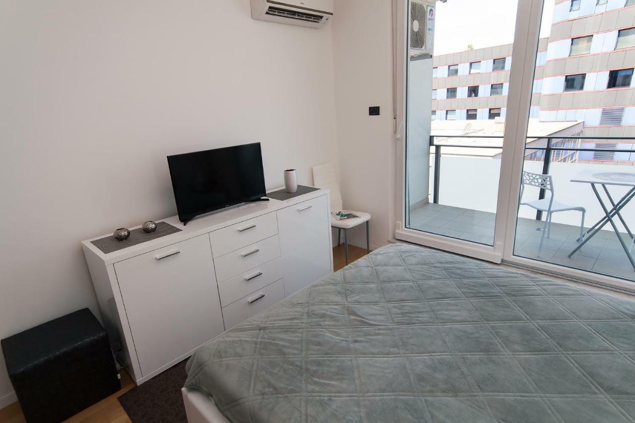 Studio Apartman Bella Appartamento Zagabria Esterno foto