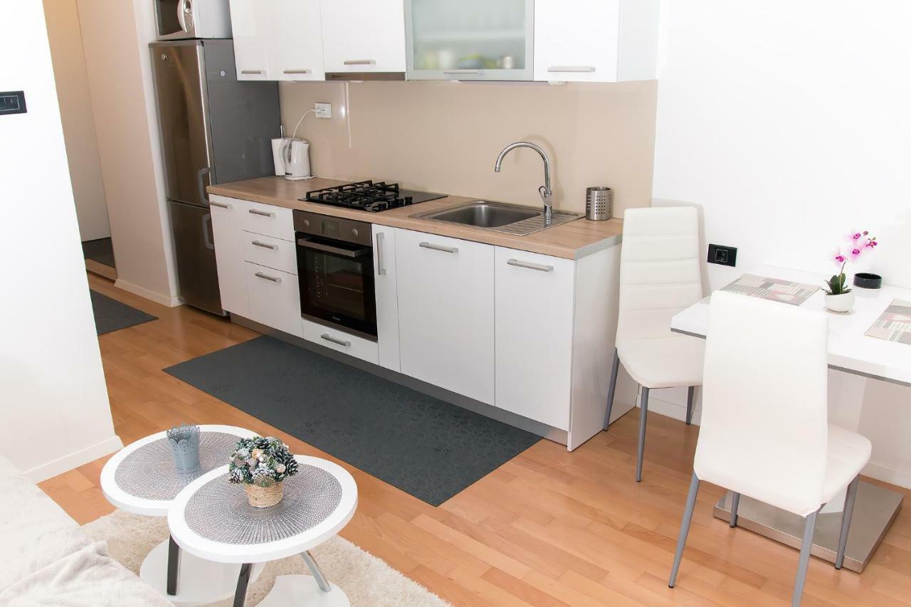 Studio Apartman Bella Appartamento Zagabria Esterno foto